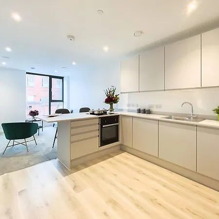 Central Manchester-1Br Apartment Free Parking-Cinema Room Exterior photo